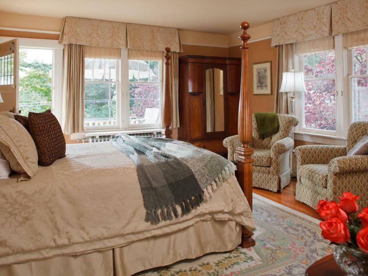 Abbeymoore Manor Bed and Breakfast Victoria Esterno foto